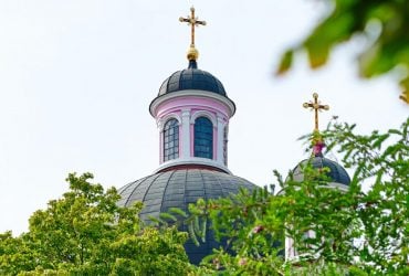 7 травня: церковне свято сьогодні, що позичити у сусідів для достатку