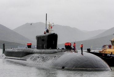 Росія встановила протидронові сітки над підводними човнами за 7400 км від України (фото)