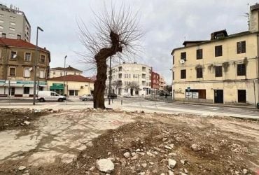 Под оживлённым районом популярного курортного города обнаружили древнеримские захоронения