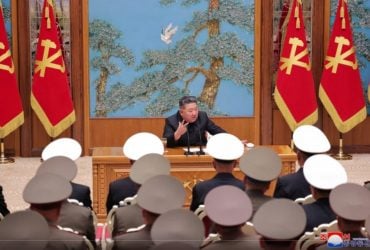 Ким Чен Ын усиливает войска на границе с Южной Кореей
