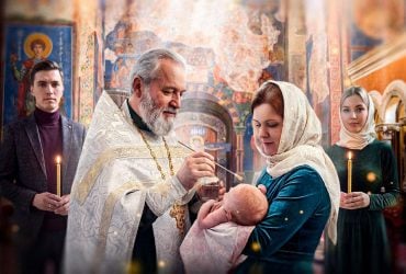 Чи можна хрестити дитину онлайн в Україні або за кордоном: священник пояснив деталі