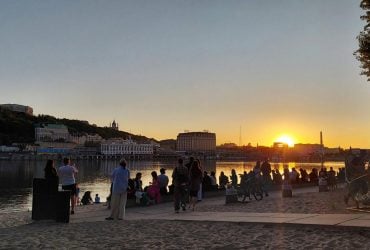 Труханов остров в Киеве поражает невероятными закатами (фоторепортаж)