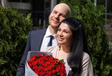 Популярный украинский певец рассказал, находится ли до сих пор в браке с женой-иностранкой