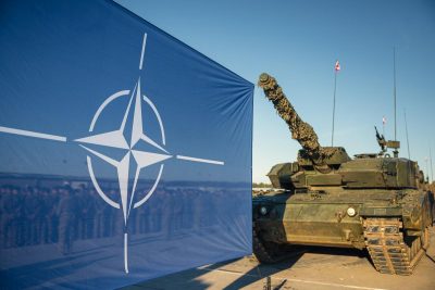 НАТО розробляє стратегію швидкої перемоги у разі нападу Росії, - Bloomberg