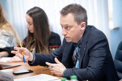 Уряд збирається вивести з "тіні" 2 мільйони ухилянтів, які роками не виходять з дому