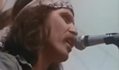 Этот запрещенный хит 1967 года стал определяющим антивоенным гимном
