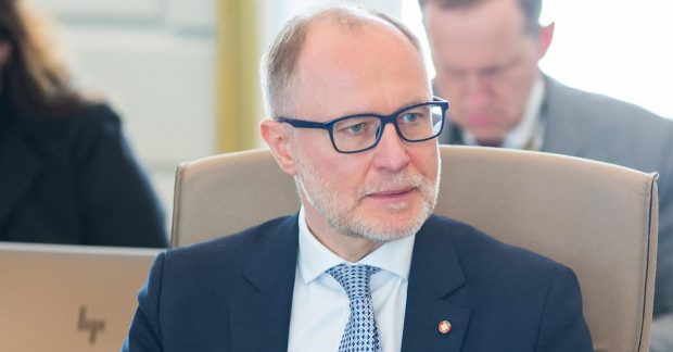 Міністр оборони Латвії подав у відставку через українські дрони