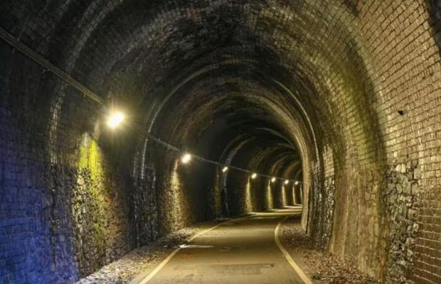 З'єднали два міста: у Великій Британії відновили занедбані вікторіанські тунелі