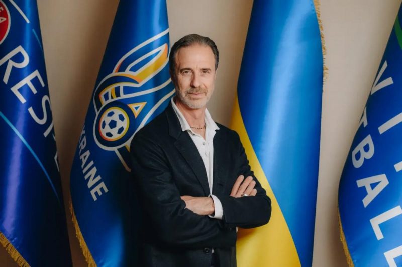 Збірну України з футболу вперше очолив іноземець