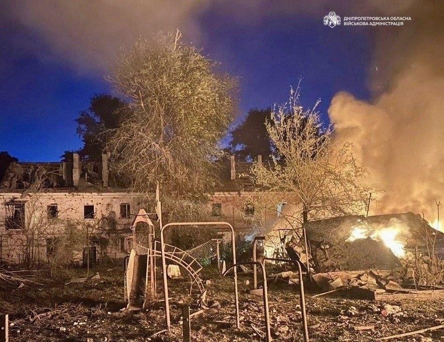 Украина подвергается массированной дроново-ракетной атаке со стороны РФ: в Киеве есть пострадавшие Украина подвергается массированной дроново-ракетной атаке со стороны РФ: в Киеве есть пострадавшие