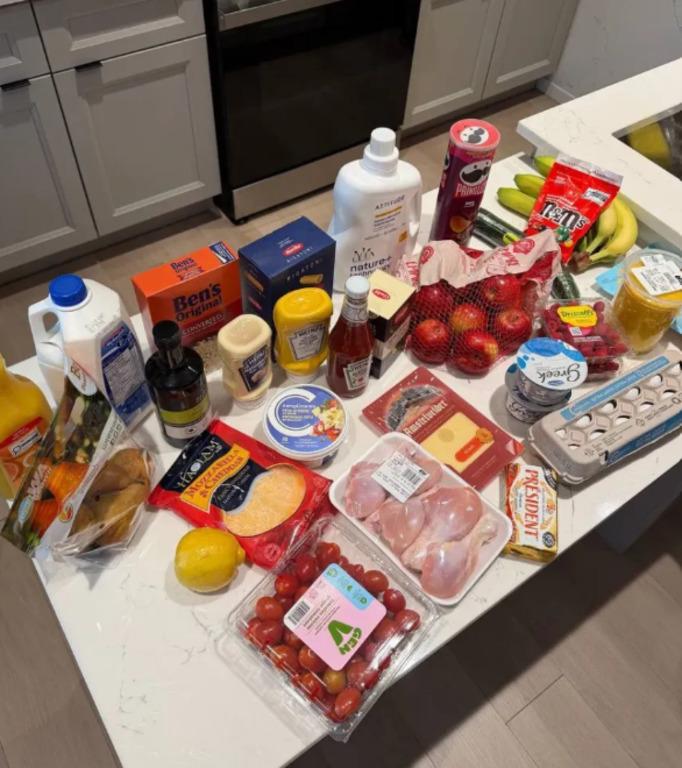 'Цены нормальные': Остапчуки выехали из Украины и засветили новое жилье в Канаде (фото) 'Цены нормальные': Остапчуки выехали из Украины и засветили новое жилье в Канаде (фото)