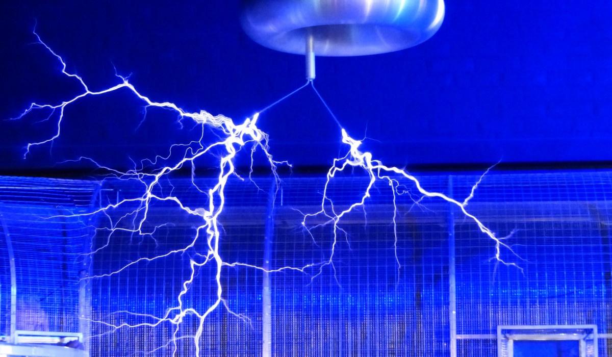 Італія вимагає перейменувати 'вольт', яким вимірюють електричну напругу
