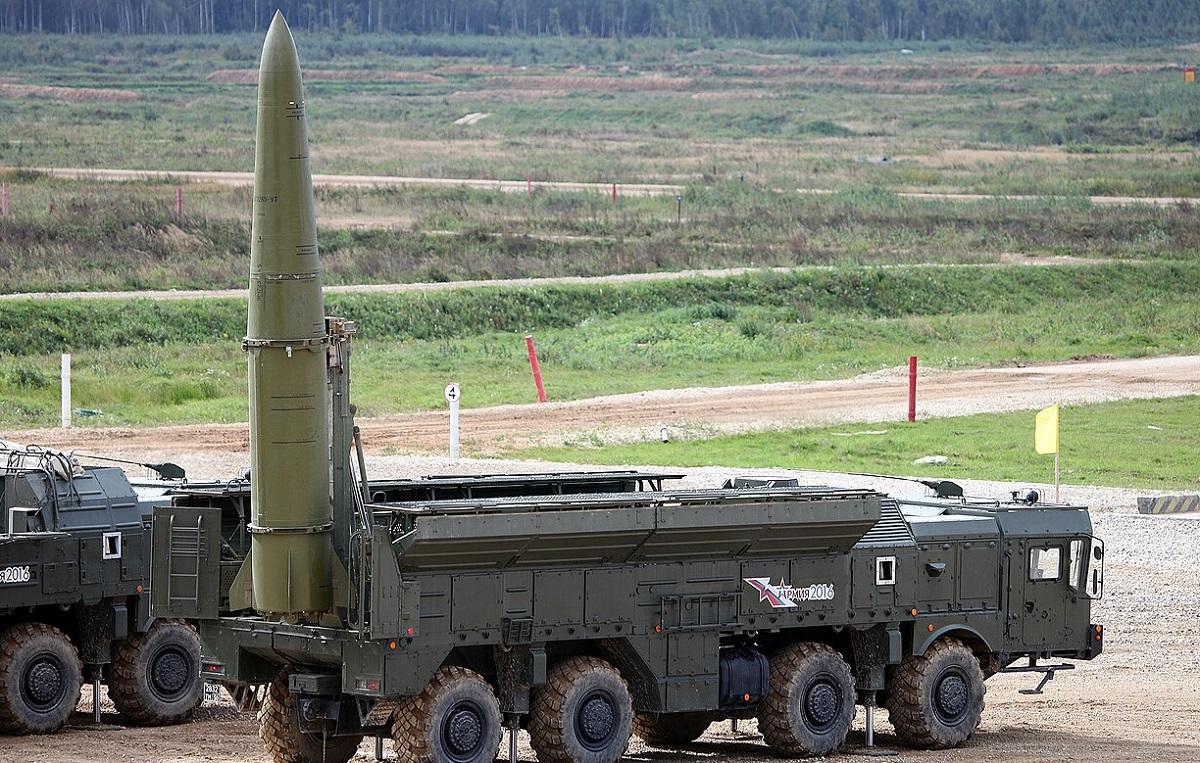 Росіяни посеред ночі вгатили по Києву та області балістикою: є загиблі та поранені
