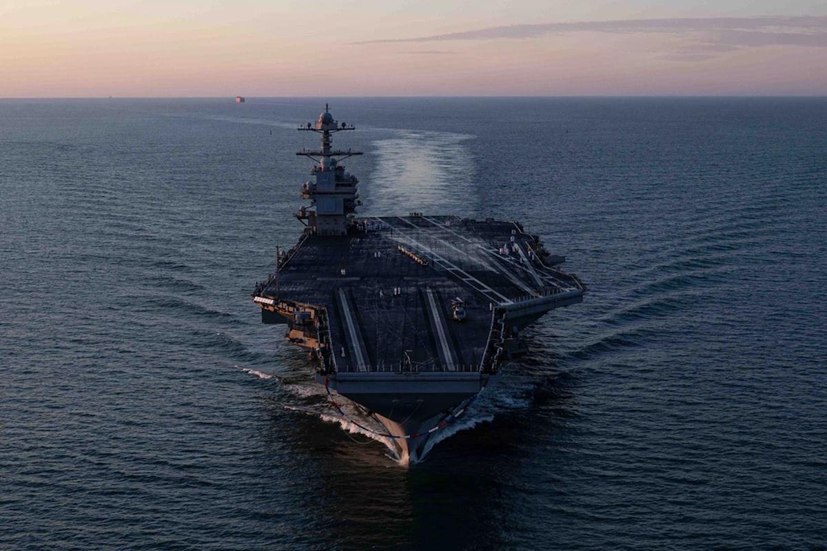 США едва не потеряли свой лучший авианосец во время войны с Ираном, – CNN