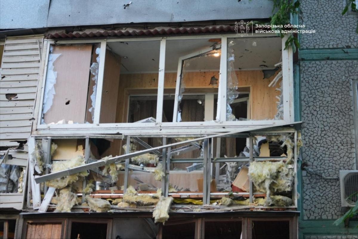 Оккупанты ударили дронами по Запорожью: погибли два человека, есть повреждения и разрушения