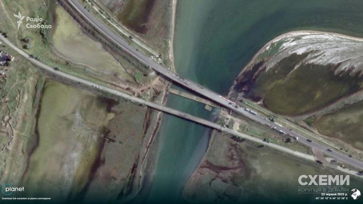 Удар по Чонгарському мосту: з'явилися супутникові знімки Удар по Чонгарському мосту: з'явилися супутникові знімки