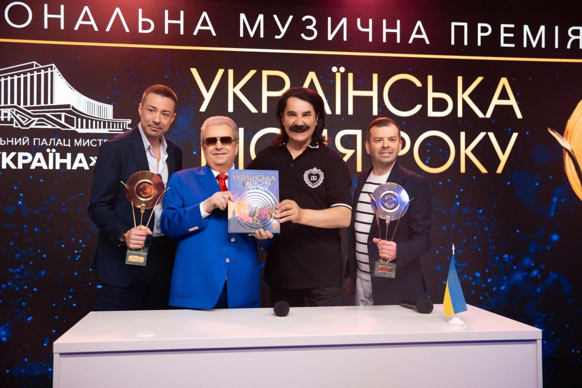 Михайло Поплавський: ювілейна премія 'Українська пісня року' буде приурочена до 35-ї річниці Незалежності Михайло Поплавський: ювілейна премія 'Українська пісня року' буде приурочена до 35-ї річниці Незалежності