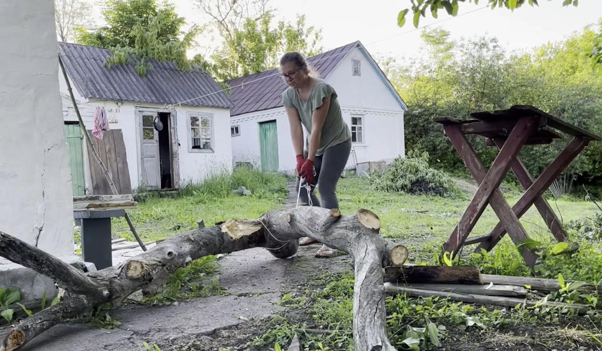 Киянка купила стару хату в селі і виявила в ній сліди народних технологій Киянка купила стару хату в селі і виявила в ній сліди народних технологій
