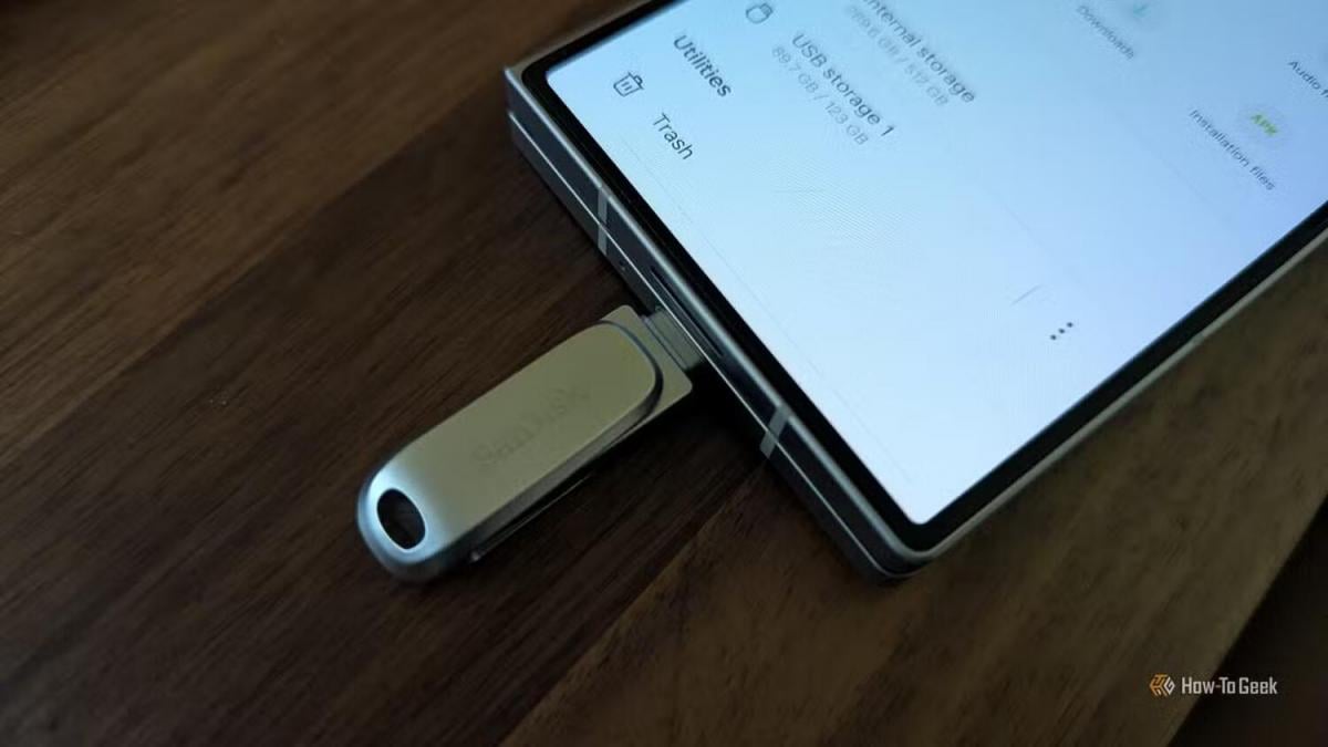 П’ять незвичних способів для повторного використання старого Android-смартфона П’ять незвичних способів для повторного використання старого Android-смартфона