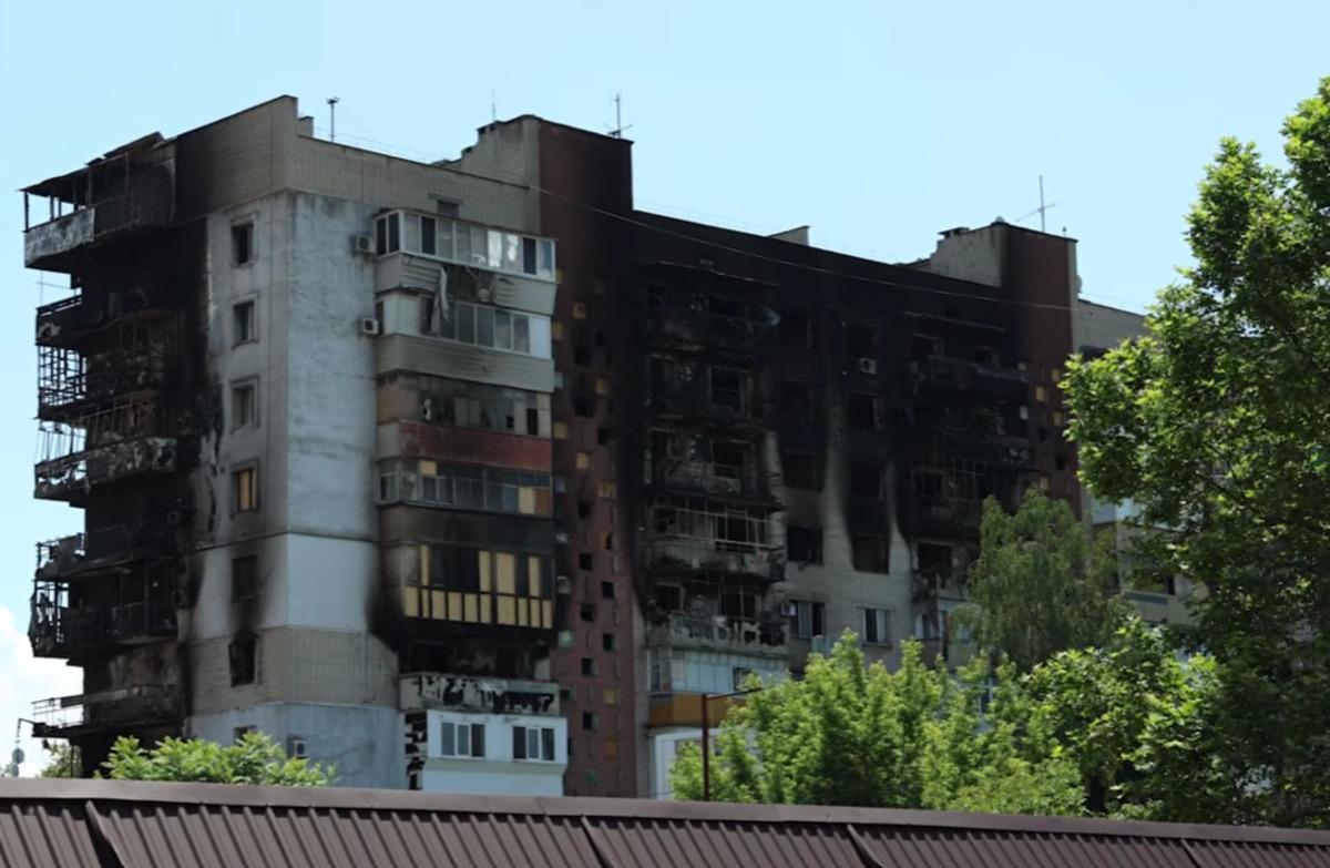 РФ применяет тактику массированных ударов по Херсону: военные рассказали, как защищают город РФ применяет тактику массированных ударов по Херсону: военные рассказали, как защищают город
