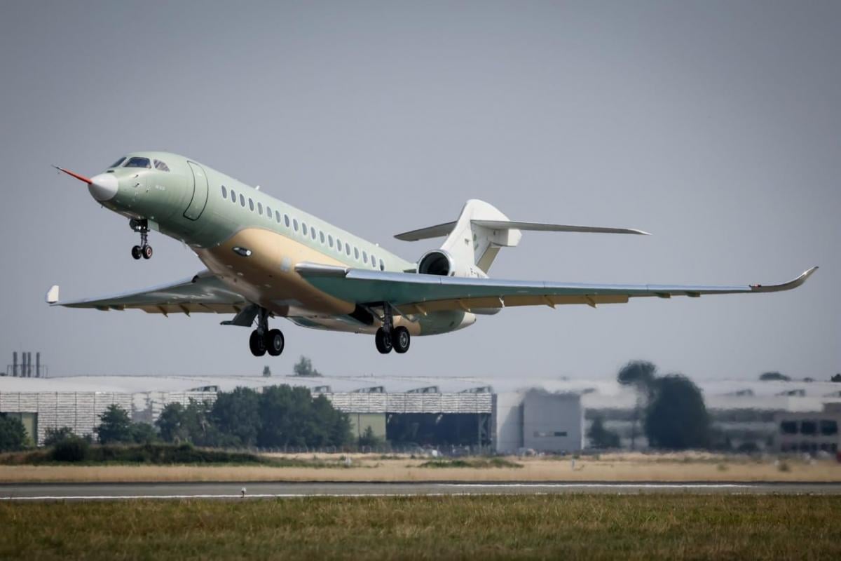 Dassault провела первый полет совершенно нового самолета, который будет иметь статус флагмана Dassault провела первый полет совершенно нового самолета, который будет иметь статус флагмана