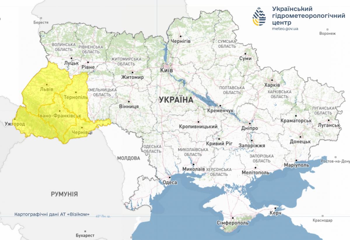 На Украину надвигаются грозы: пять областей в опасности (список)