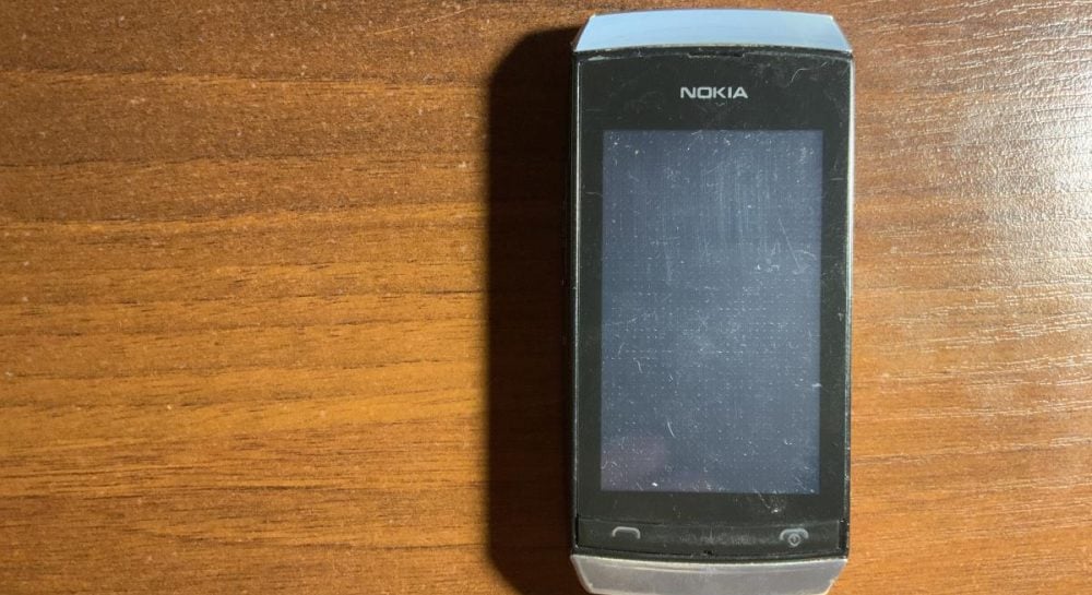 компанія готує повернення культової моделі Nokia Asha 305
