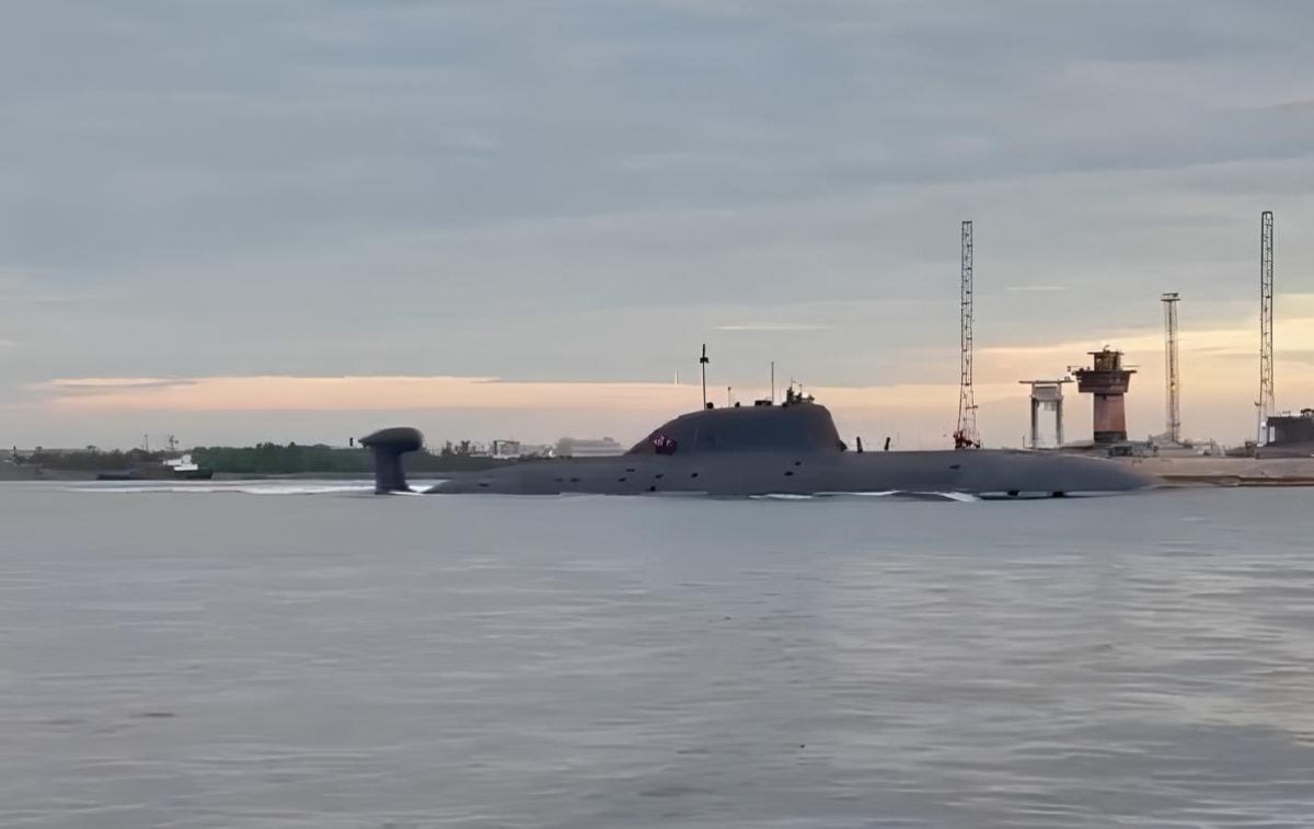Росія почала випробування атомної субмарини-"довгобуда", яка