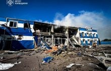 Росіяни вдарили по молокозаводу під Броварами, є загиблі та поранені (фото)