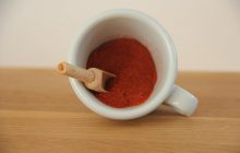 Садоводам рекомендуют рассыпать в саду молотый перец чили: для чего он нужен