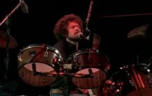 Легендарний рок-хіт 1977 року знову увірвався в чарти майже через 50 років