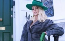Полякова показала встречу с мамой и старшей дочерью, которая живет в США (фото)
