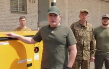 Бойцы батальона "Свобода" получили от  "Украинской команды" большой генератор, - Артур Палатный