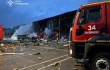 Россияне массированно обстреляли 5 районов Киевской области: возникли пожары, пострадали люди (фото)