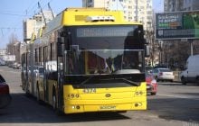 Последствия атаки на Киев: ряд улиц перекрыты, а транспорт курсирует с изменениями