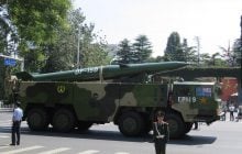 Китай впервые показал запуск гиперзвуковых ракет Dongfeng: куда они могут долететь