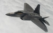 Почему 20-летний F-22 Raptor быстрее современного F-35: объяснение экспертов