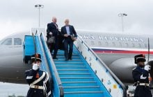Президент Чехии обжаловал решение премьера не допускать его на саммит НАТО, – POLITICO