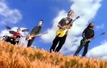 Рок-хит 1994 года внезапно снова стал популярным: на Spotify у него 1 млрд прослушиваний