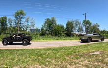 Tesla Cybertruck сравнили с Hummer в перетягивании каната: это закончилось полным разгромом