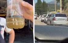 Криза в Криму загострюється: автобуси вже не виходять на маршрути, а палива не буде і далі