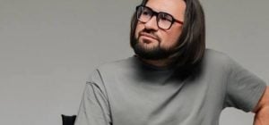 "Накрило хвилею уламків": відомий український ведучий розповів про наслідки атаки росіян