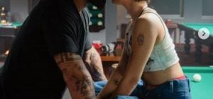 "Вдохновляюсь": Салем прижался к Лиде Ли на бильярдном столе