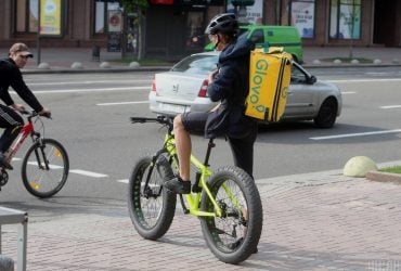 Uber купить власника Glovo за €13 мільярдів: що це означає для України