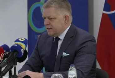 Фіцо хоче від ЄС відшкодування вартості військової техніки, переданої Україні