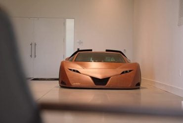 Американець створив суперкар із дерева з максимальною швидкістю понад 300 км/год (відео)