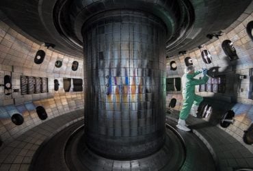 Штучне сонце Китаю готується до першого експерименту у 2027 році: що це означає