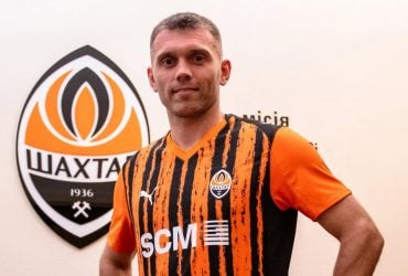 Защитник "Динамо" Александр Караваев официально перешел в "Шахтер"