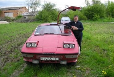 У Тернопільській області помітили унікальний автомобіль "Горинь" 1980-х років (фото)