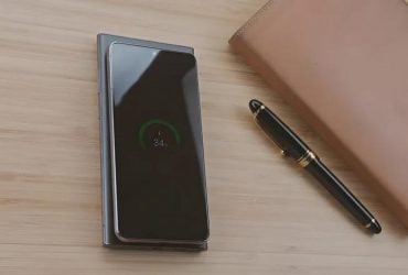 5 пристроїв, які несподівано можна зарядити від смартфона Samsung